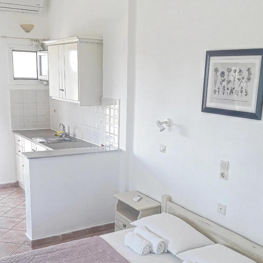 Voula Accommodation Agios Georgios  Bagian luar foto